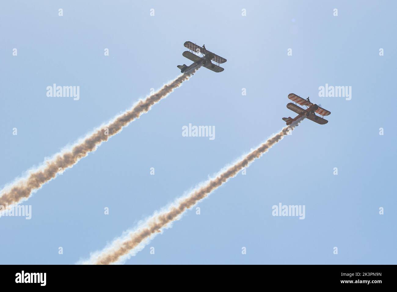 Aero Superbatics WingWalking Team zeigt auf der Blackpool Air Show 2022 Stockfoto