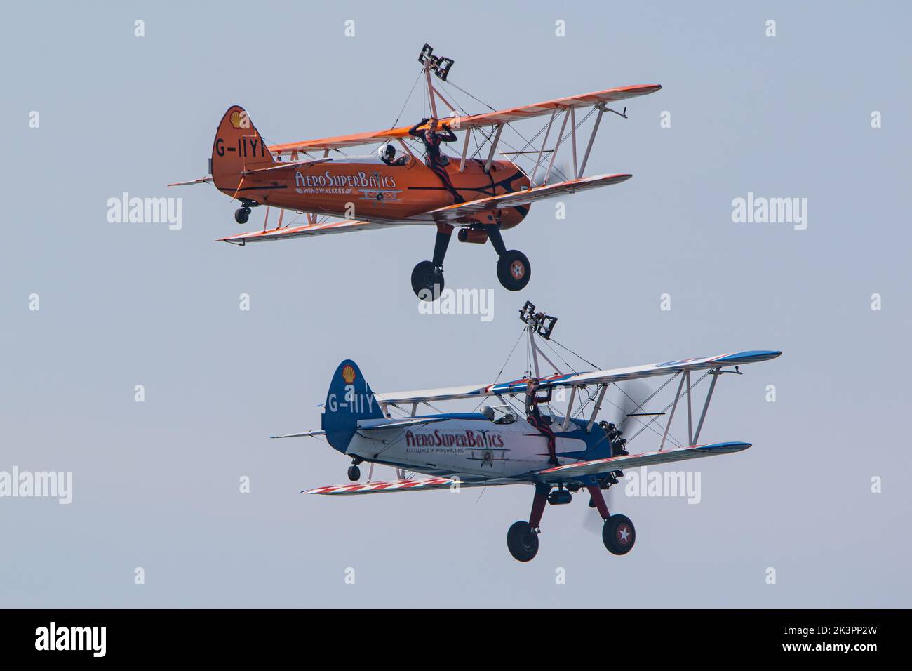 Aero Superbatics WingWalking Team zeigt auf der Blackpool Air Show 2022 Stockfoto