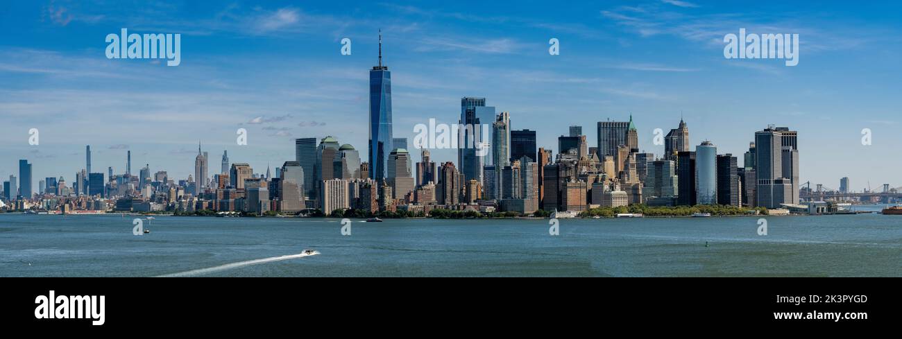 Panoramablick über die Skyline von Lower Manhattan, New York, USA Stockfoto
