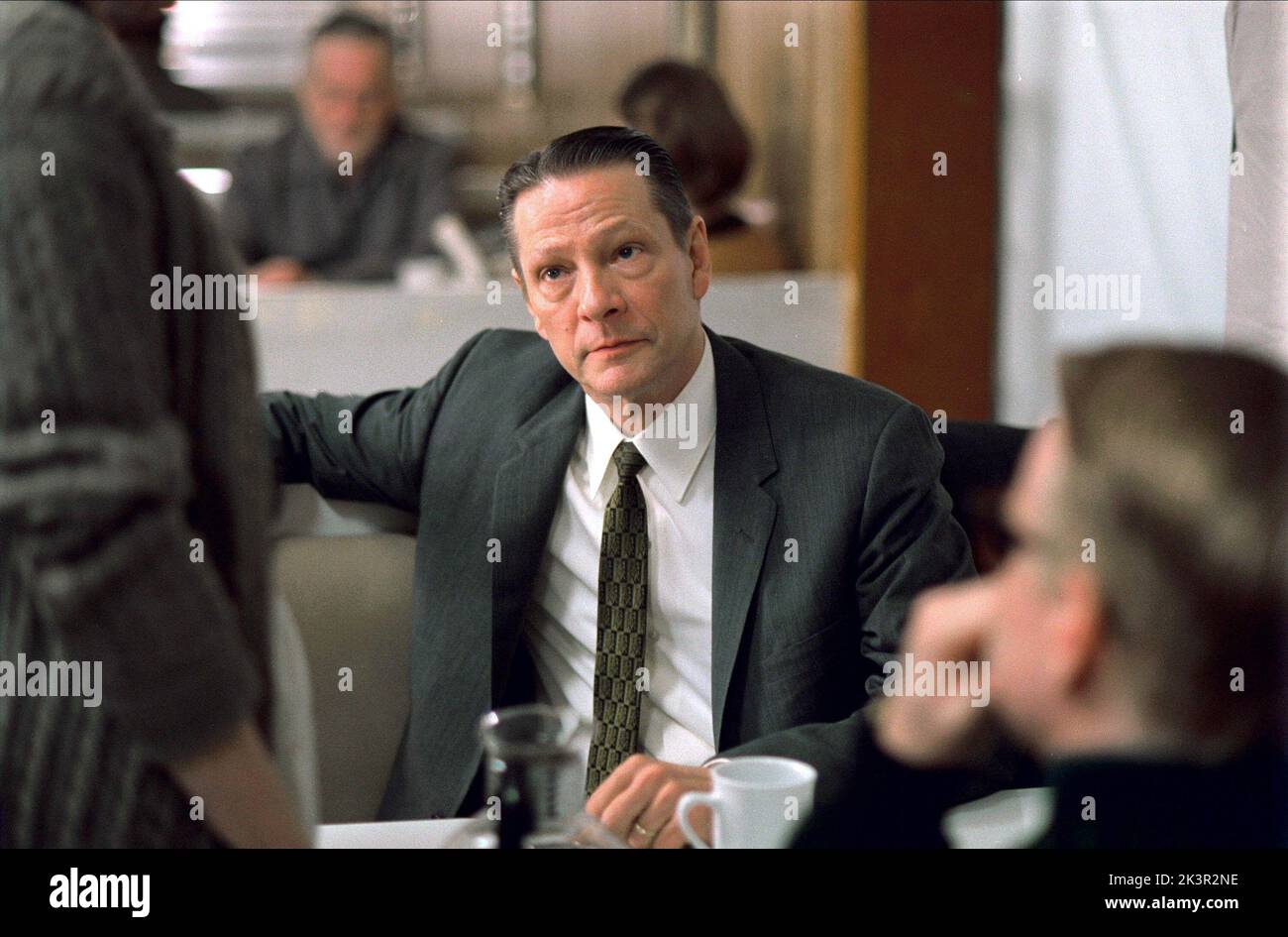 Chris Cooper Film: Capote (USA/CAN 2005) Charaktere: Alvin Dewey Regie: Bennett Miller 02. September 2005 **WARNUNG** Dieses Foto ist nur für redaktionelle Verwendung bestimmt und unterliegt dem Copyright von UNITED ARTISTS und/oder dem von der Film- oder Produktionsfirma beauftragten Fotografen und kann nur von Publikationen im Zusammenhang mit der Bewerbung des oben genannten Films reproduziert werden. Eine obligatorische Gutschrift für UNITED ARTISTS ist erforderlich. Der Fotograf sollte auch bei Bekanntwerden des Fotos gutgeschrieben werden. Ohne schriftliche Genehmigung der Film Company kann keine kommerzielle Nutzung gewährt werden. Stockfoto