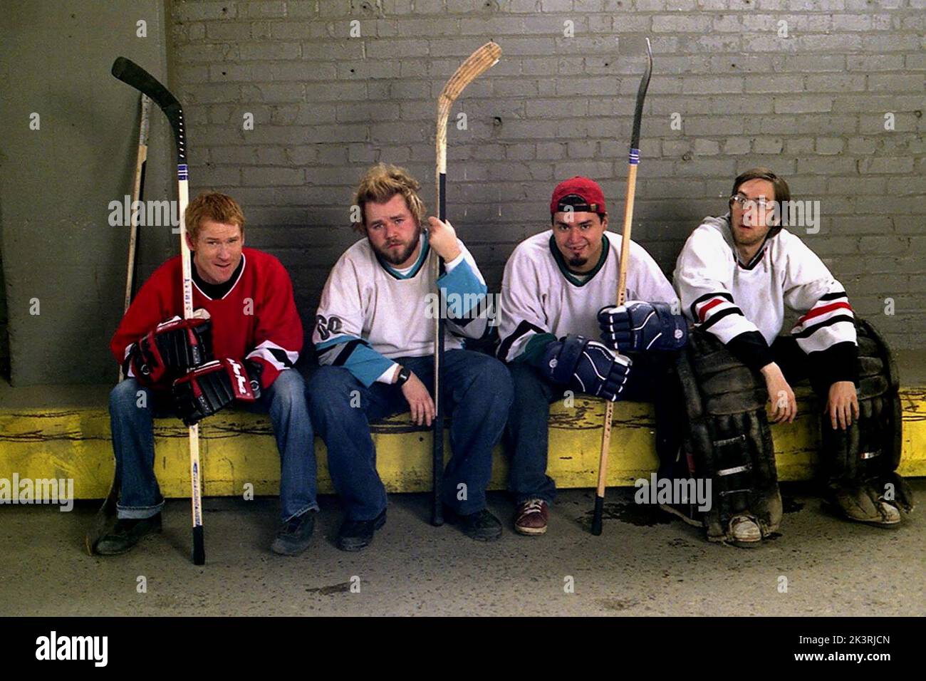 Zack ward, Tyler Labine & Timm Sharp Film: Aurora Borealis (2005) Charaktere: Lindstrom,Finn & Hacksetter Regie: James C.E. Burke 22 April 2005 **WARNUNG** Dieses Foto ist nur für redaktionelle Verwendung bestimmt und unterliegt dem Copyright von REGENT RELEASING und/oder dem von der Film- oder Produktionsgesellschaft beauftragten Fotografen und kann nur von Publikationen im Zusammenhang mit der Bewerbung des oben genannten Films reproduziert werden. Eine obligatorische Gutschrift für DIE FREIGABE DURCH REGENT ist erforderlich. Der Fotograf sollte auch bei Bekanntwerden des Fotos gutgeschrieben werden. Ohne schriftliche Genehmigung der Film Company kann keine kommerzielle Nutzung gewährt werden. Stockfoto