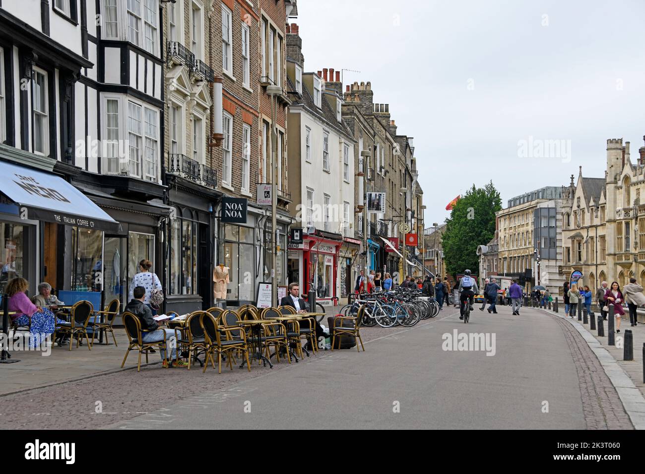 Allgemeiner Blick entlang der Kings Parade, Cambridge Stockfoto