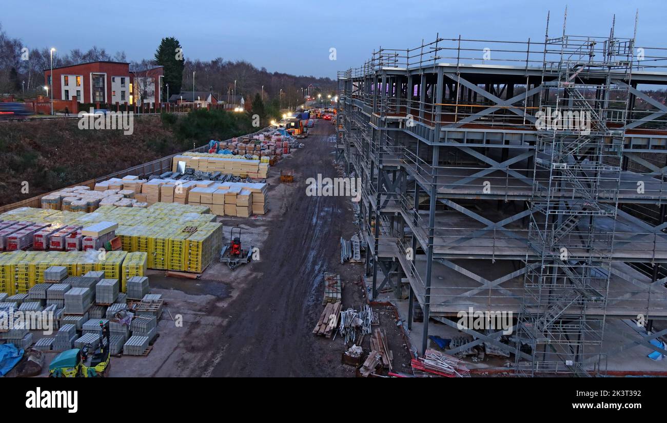 Kragarm Flats im Bau, Bauarbeiten an Station Road, Latchford, Warrington, Cheshire, England, UK, WA41DF Stockfoto