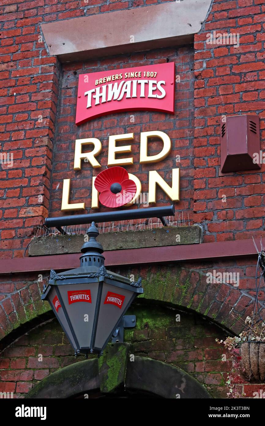 The Thwaites Red Lion Pub, London Rd, Stockton Heath, Warrington, Cheshire, ENGLAND, GROSSBRITANNIEN, WA4 6HN Stockfoto
