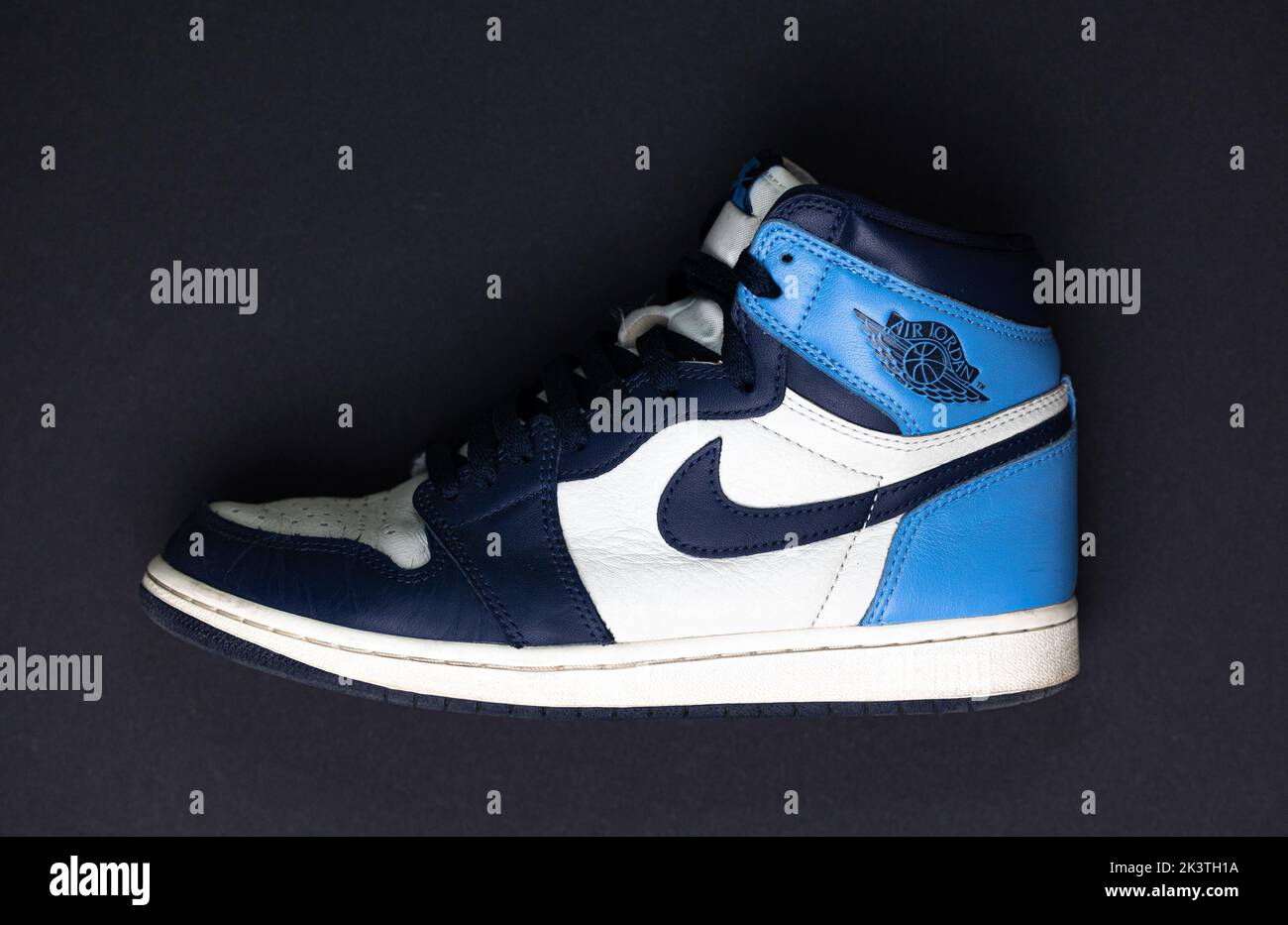 Blue nike shoes -Fotos und -Bildmaterial in hoher Auflösung - Seite 2 -  Alamy