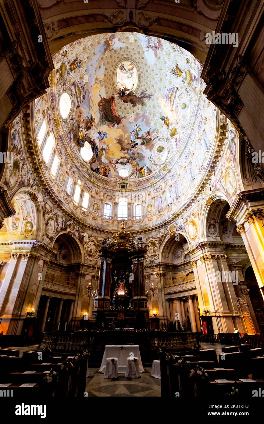 Die Wallfahrtskirche von Vicoforte (Santuario Regina Montis Regalis) ist eine monumentale Kirche in der Gemeinde Vicoforte, Provinz Cuneo, Piemont, Stockfoto