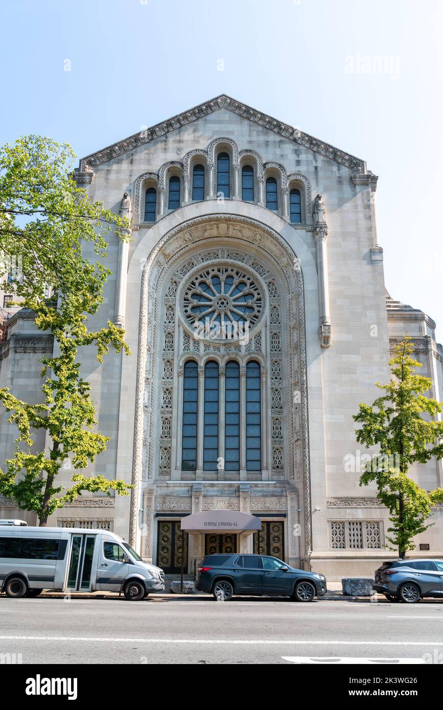 19.09.2022 1 E 65. St, New York, NY 10065, USA Temple Emanu-El Synagogue auf der 5. Avenue neben dem Central Park Stockfoto