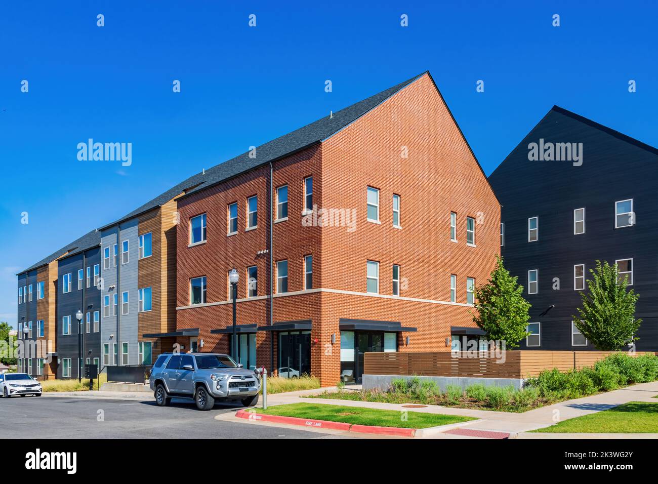 Oklahoma, 27 2022. AUGUST - sonnige Aussicht auf das Apartment für Studenten Stockfoto