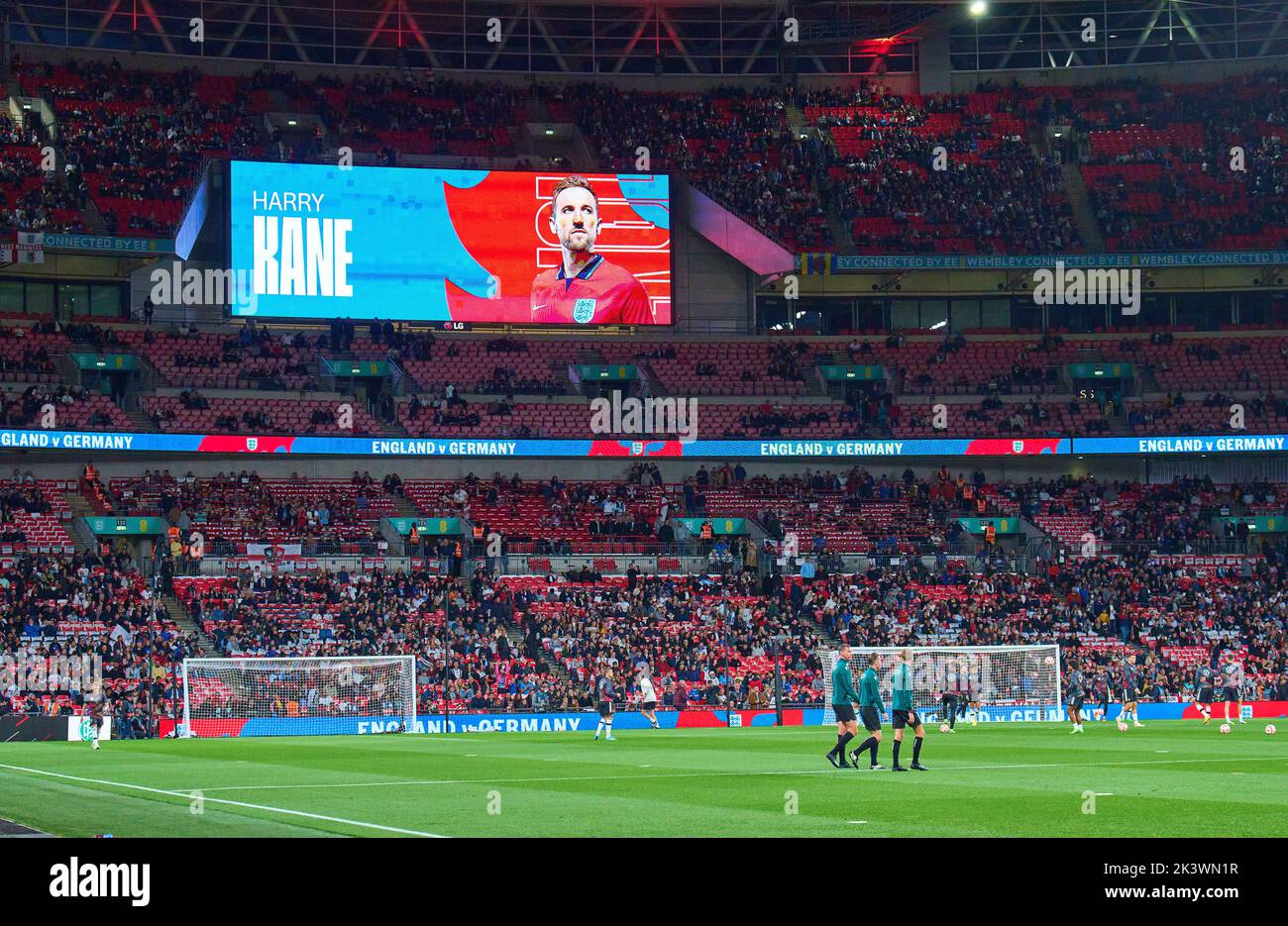 Harry KANE, England 9 auf der Leinwand von Wembley beim UEFA Nations League 2022 Spiel ENGLAND - DEUTSCHLAND 3-3 in der Saison 2022/2023 am 26. September 2022 in London, Großbritannien. © Peter Schatz / Alamy Live News Stockfoto