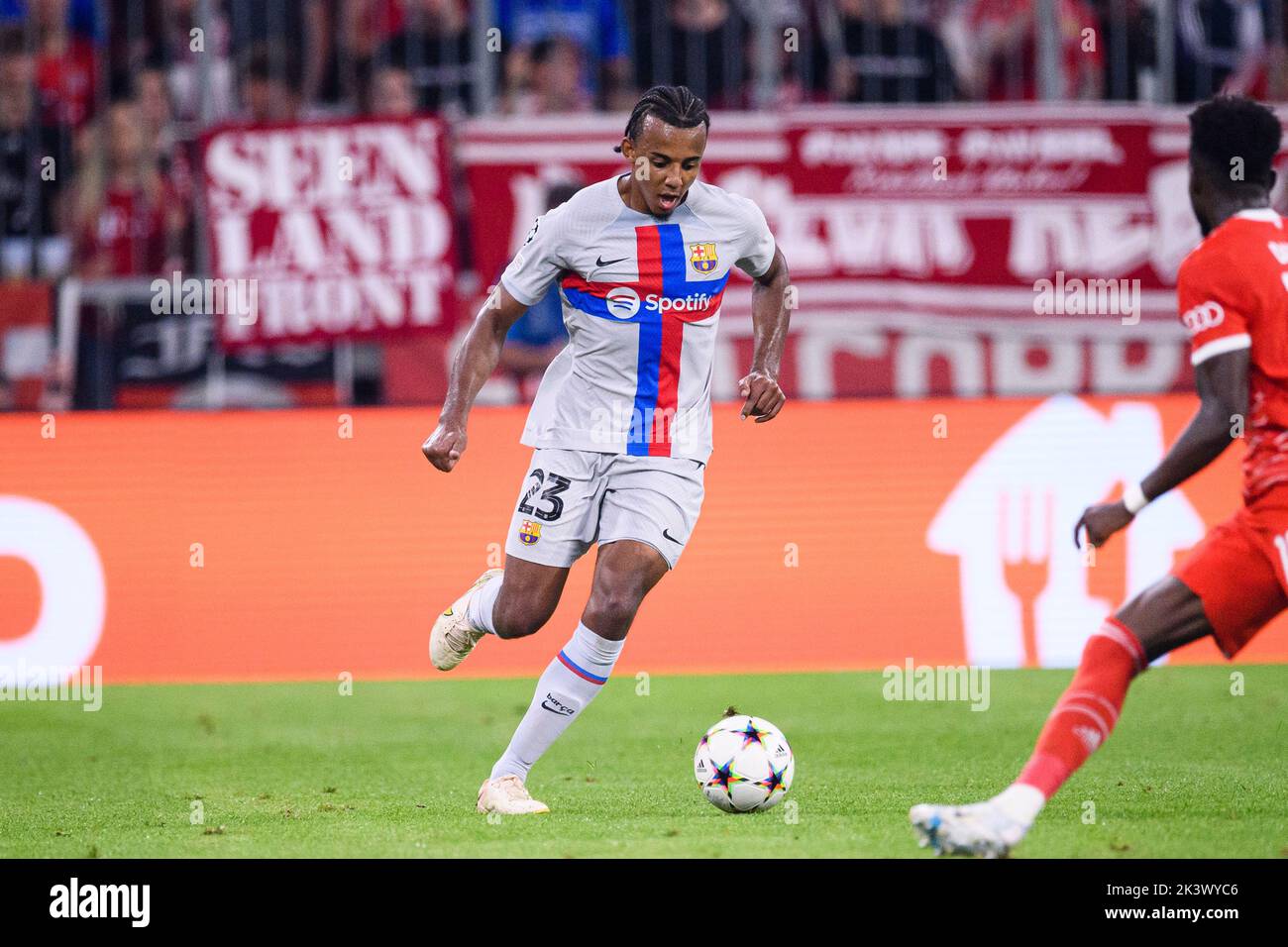 Bayern Munich Eye Barcelona's Jules Koundé as Potential Transfer Target