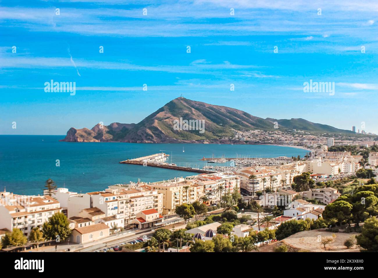 Schöner Panoramablick auf Altea Dorf vom Aussichtspunkt in Altea, Spanien Stockfoto