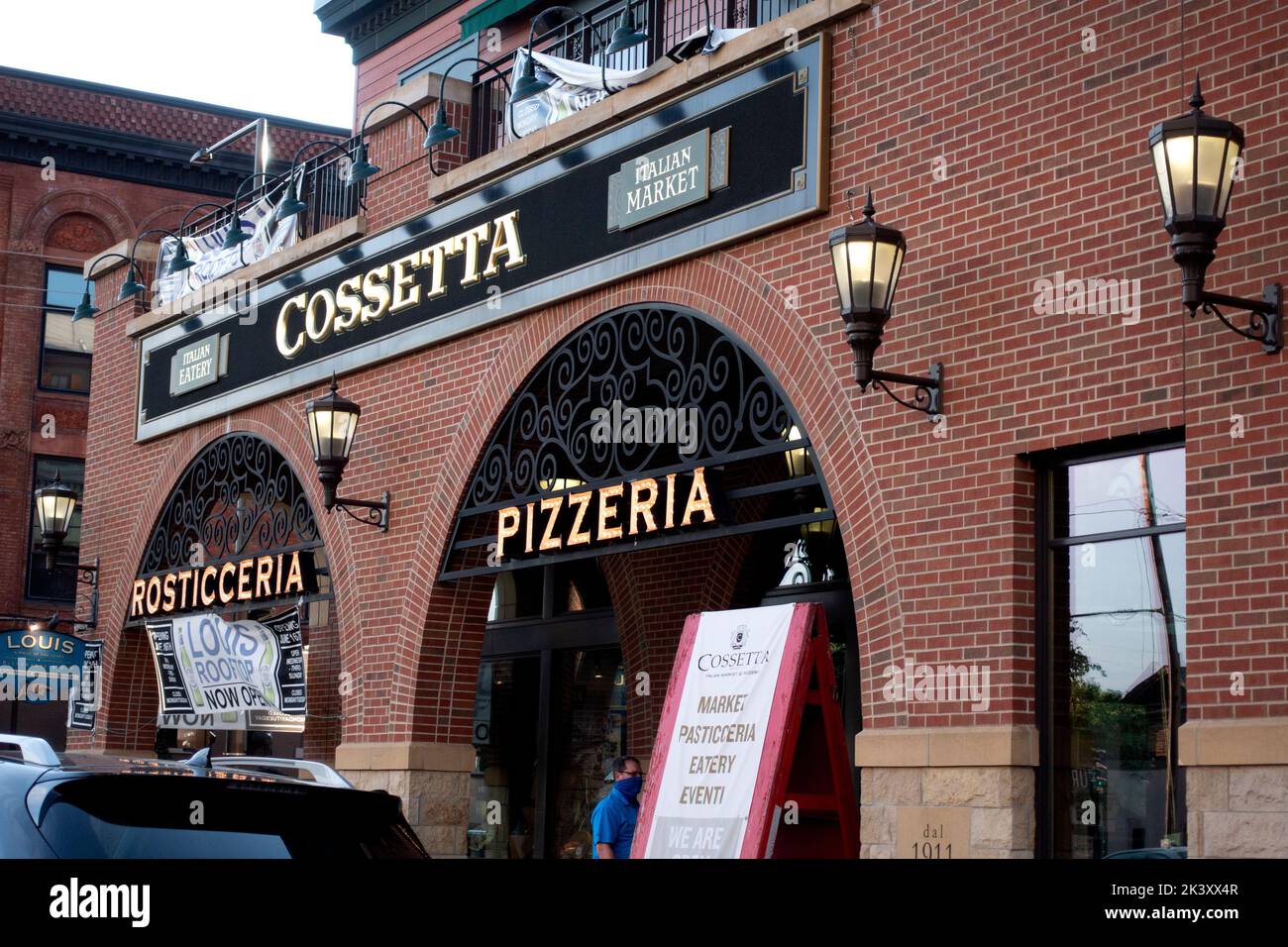 Berühmte italienische Cosseta's Ital Market & Pizzeria in der West Seventh Street. St. Paul Minnesota, USA Stockfoto