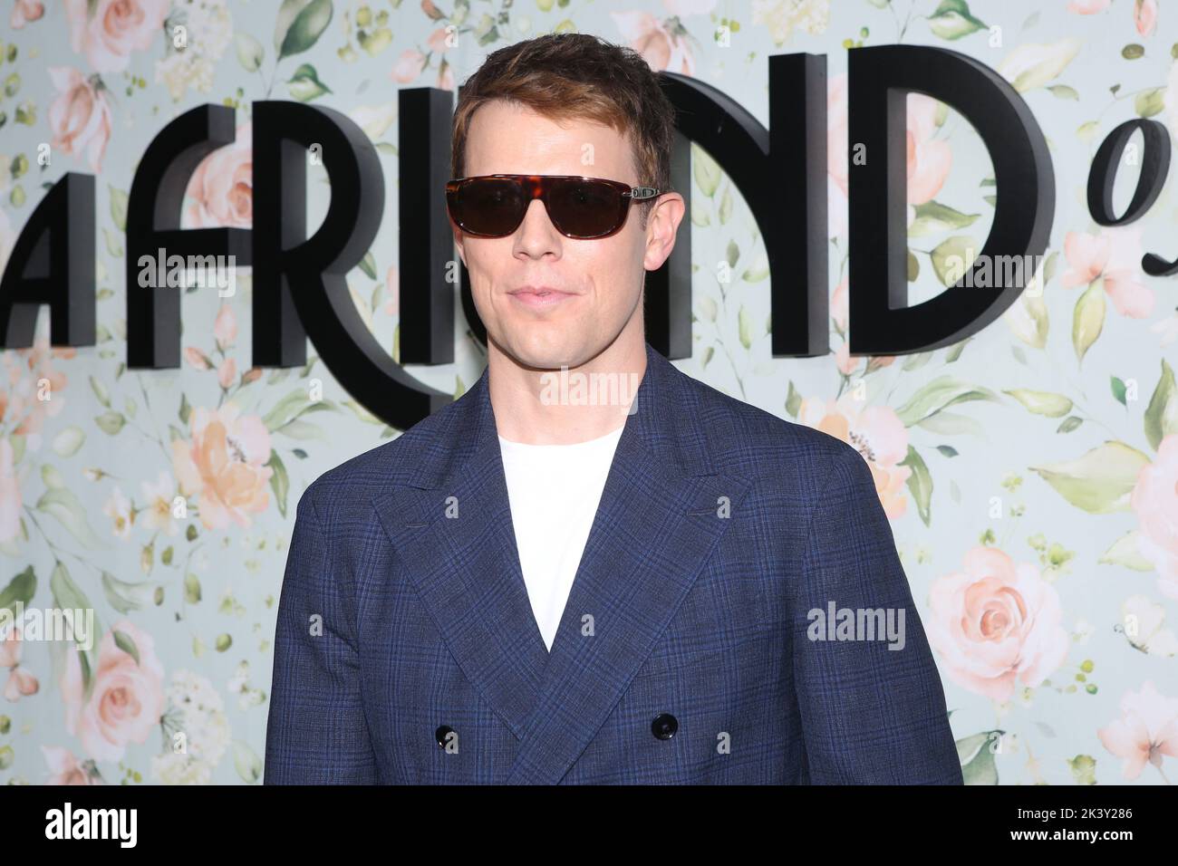 Jake Lacy nimmt am 28. September 2022 an der Premiere von The Pfau und
