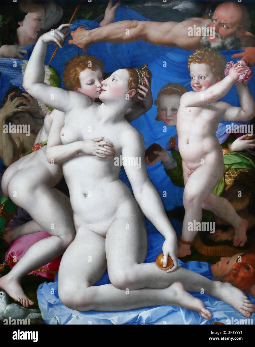 Eine Allegorie mit Venus und Amor des italienischen Manieristen Agnolo Bronzino in der National Gallery, London, Großbritannien Stockfoto
