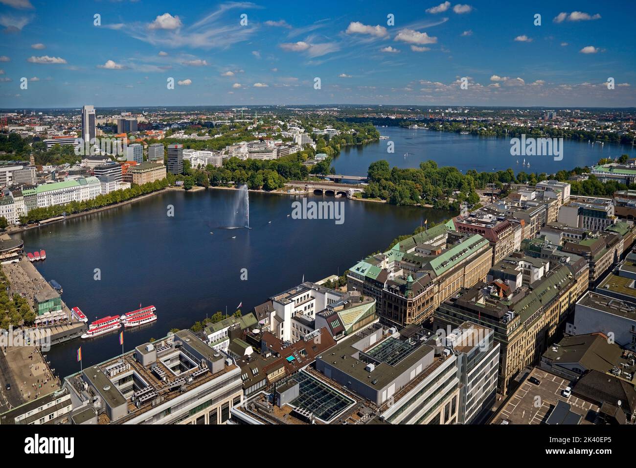 Stadtansicht von oben mit der Binnenalster und der Außenalster, Deutschland, Hamburg Stockfoto