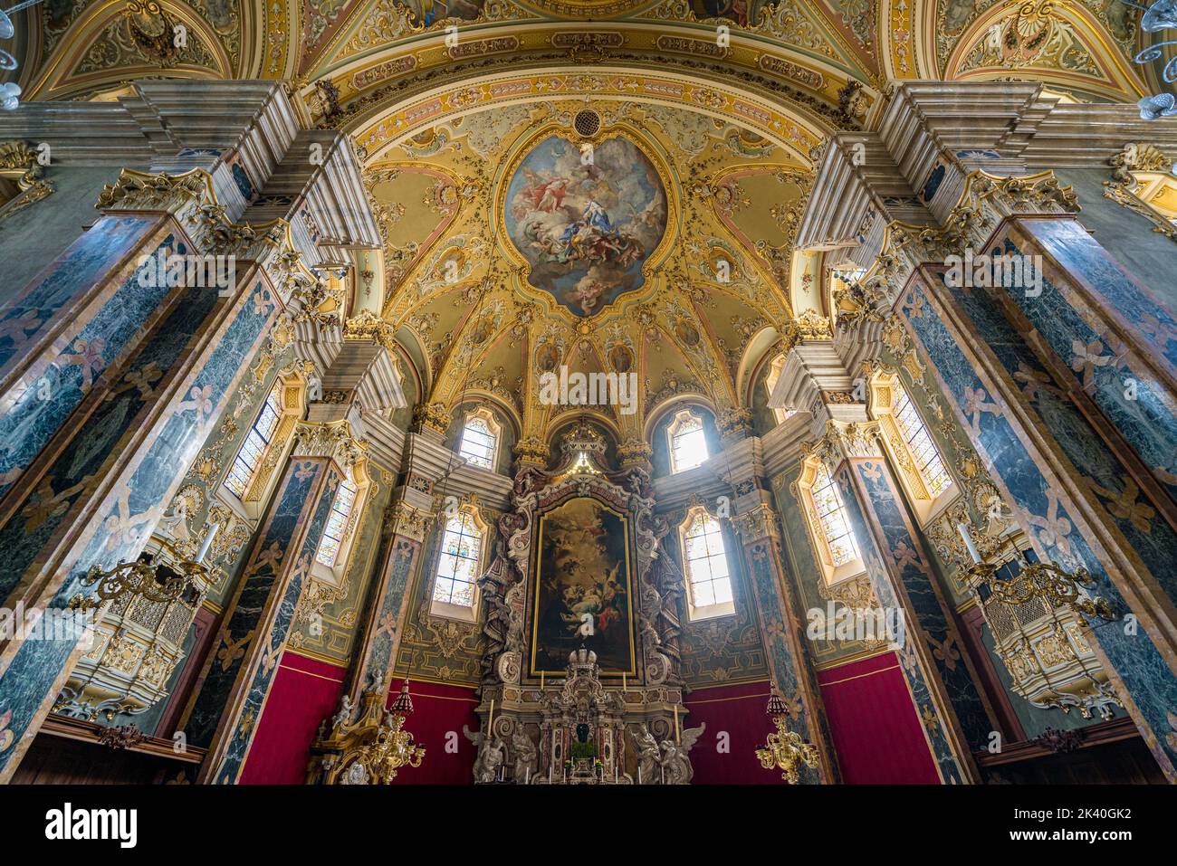 Das herrliche Innere des Brixner Doms. Provinz Bozen, Trentino-Südtirol, Italien. Stockfoto