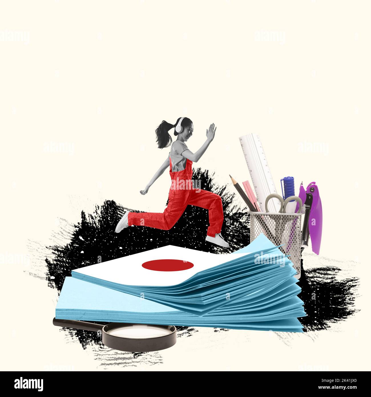 Glücklich motivierter Student, der japanische Sprache für Reisen lernt. Konzeptuelle kreative Kunstcollage. Fernunterricht, Fernschule, Studieren. Global Stockfoto