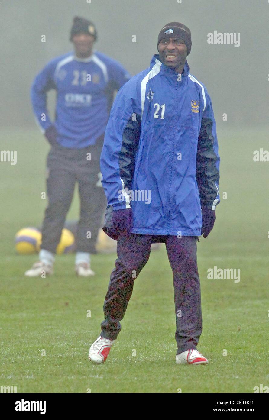 ANDREW COLE, PORTSMOUTH TRAINING 21-12-06 PIC MIKE WALKER, 2006 Stockfoto