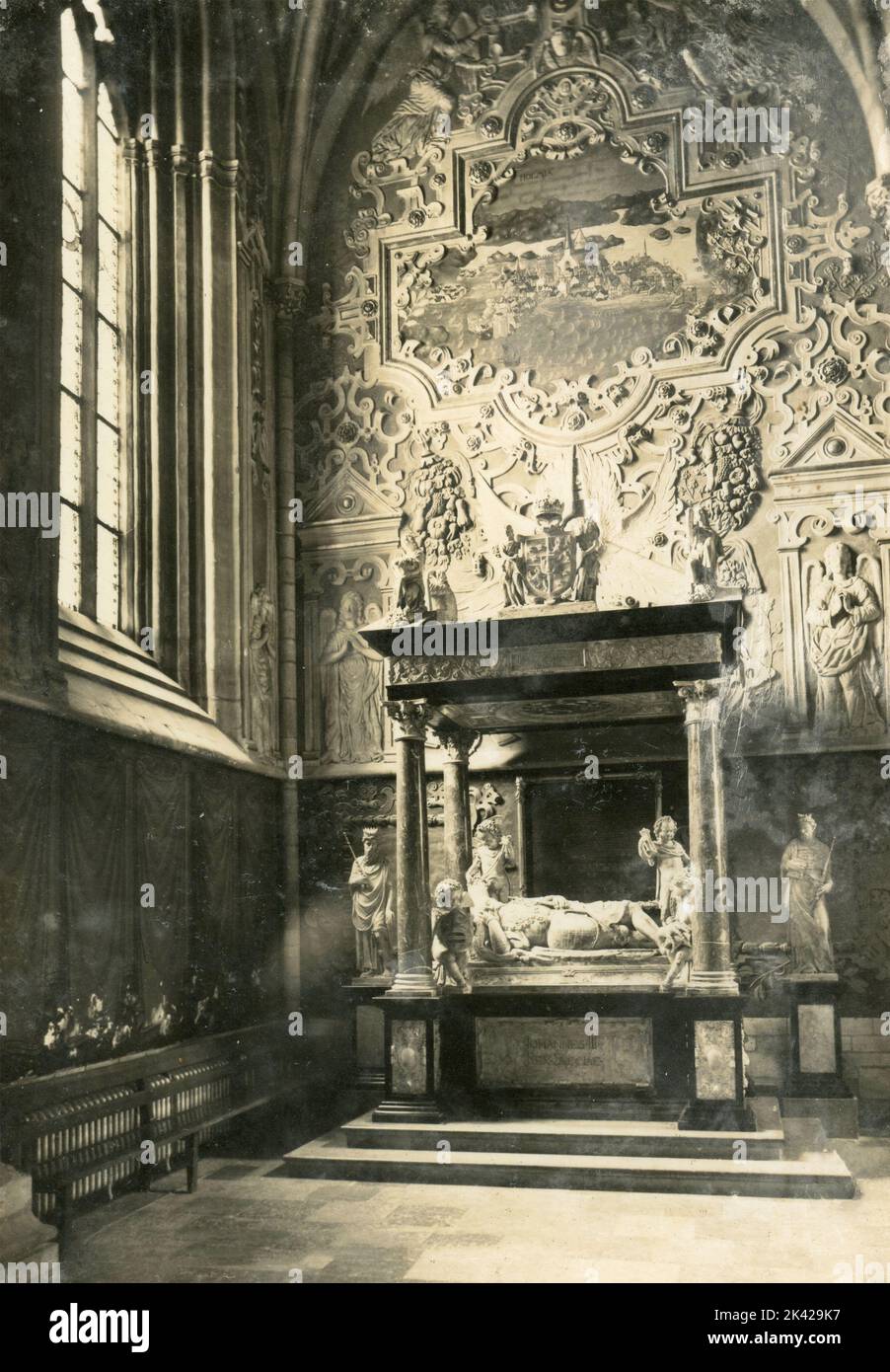Innenansicht der Kathedrale: Denkmal von Johan III., Uppsale, Schweden, 1940s Stockfoto
