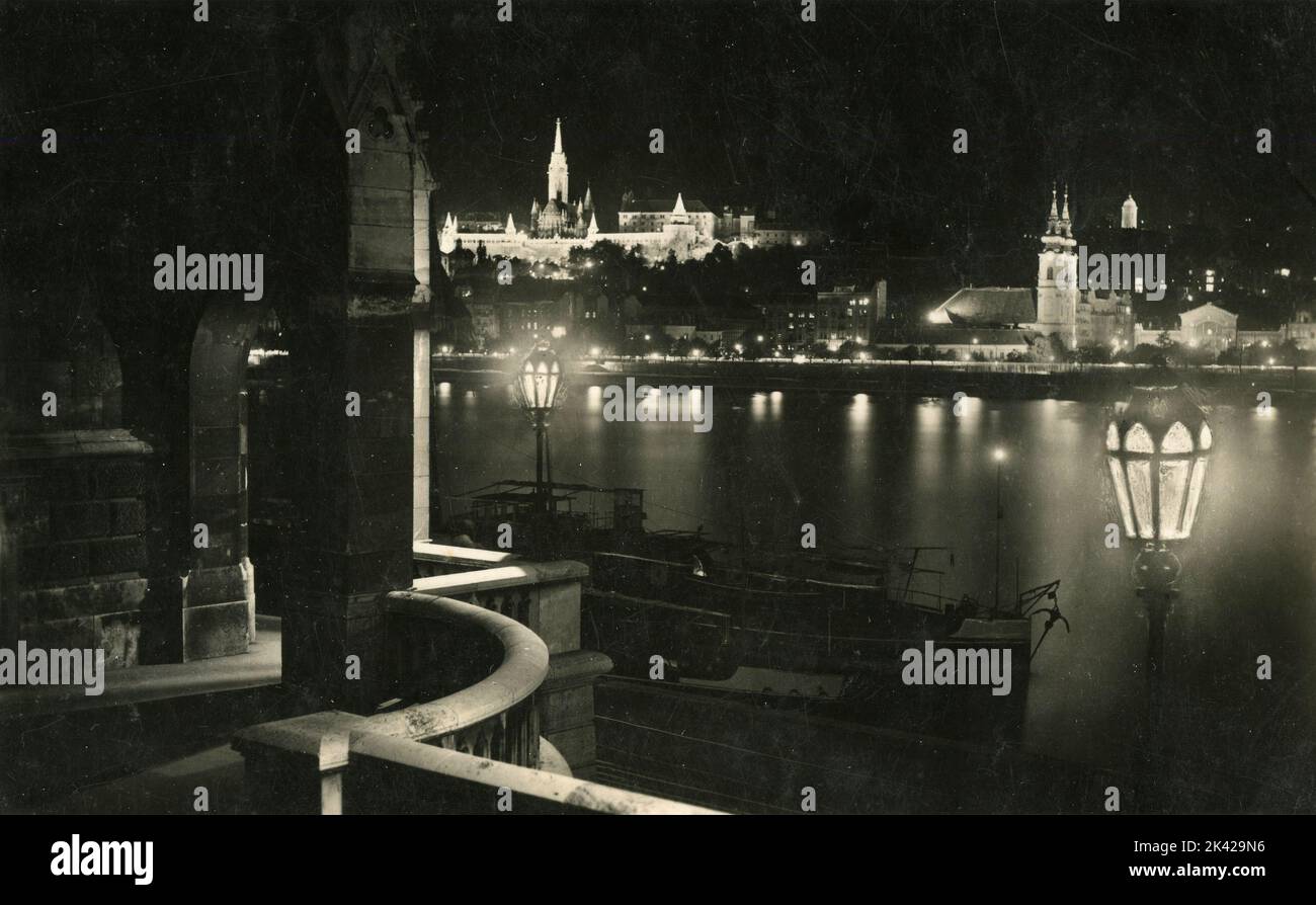 Blick auf Budapest bei Nacht, Ungarn 1938 Stockfoto