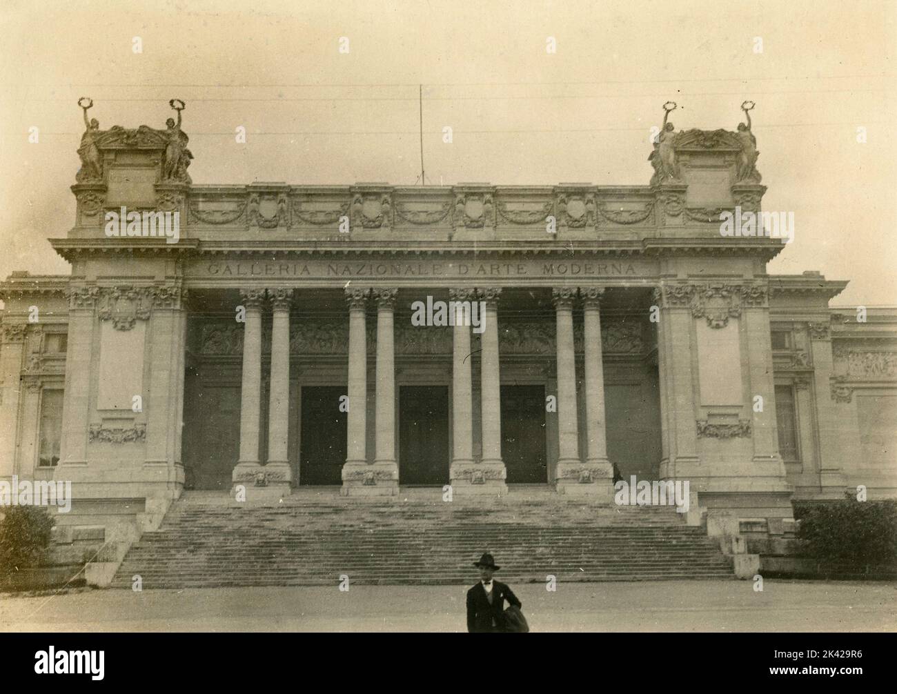 Außenansicht der Nationalgalerie für Moderne Kunst, Rom, Italien 1920s Stockfoto