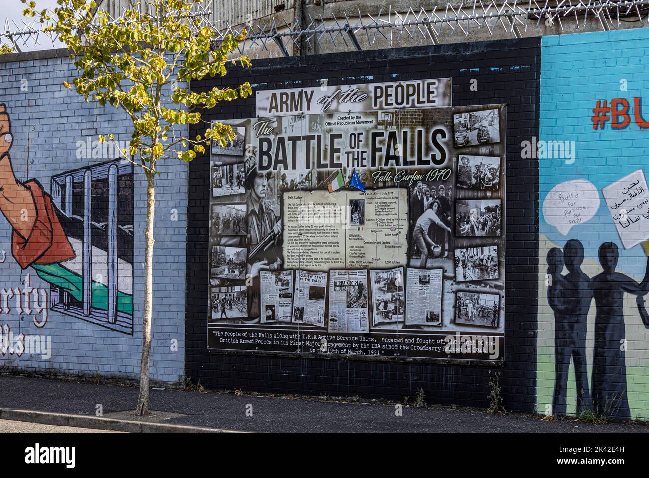 Battle of the Falls Mural, Solidarity Wall, Northumberland Street, Belfast, Nordirland, VEREINIGTES KÖNIGREICH Stockfoto