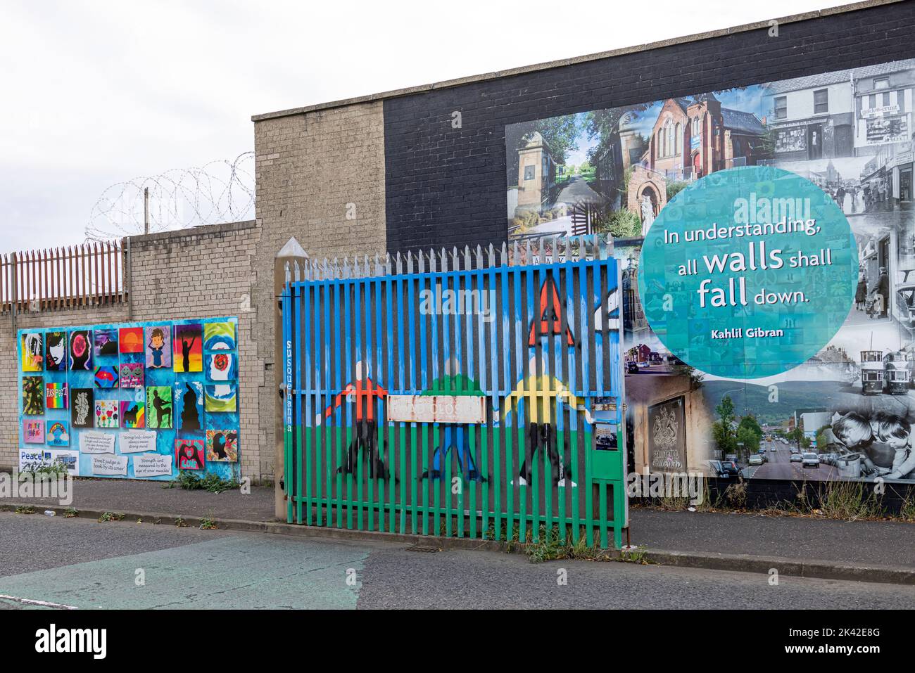 Peace Gates, Northumberland Street, Belfast, Nordirland, Großbritannien Stockfoto
