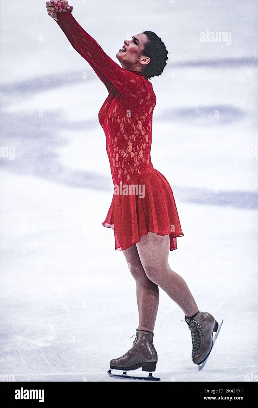 Katarina Witt (GER) tritt bei den Olympischen Winterspielen 1994 im Freilauf für Damen-Eiskunstlauf an. Stockfoto