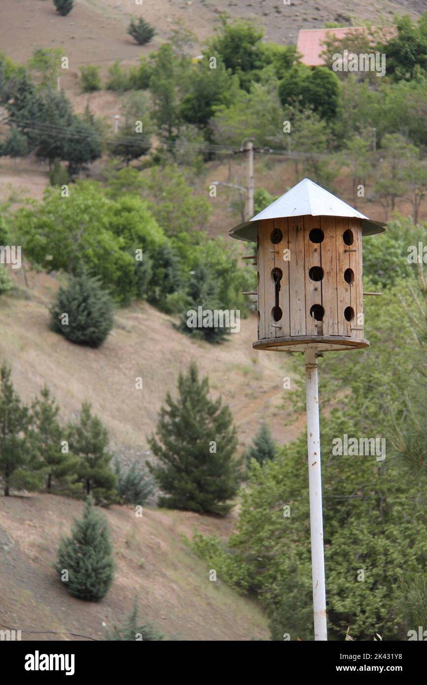 Vogelhaus in den Bergen nördlich von Teheran Stockfoto