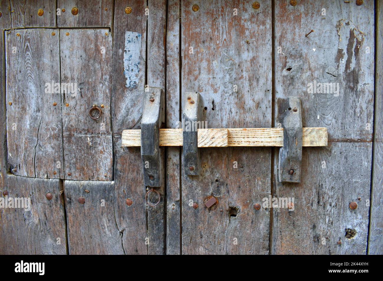 Detail von einer alten Holztür Stockfoto