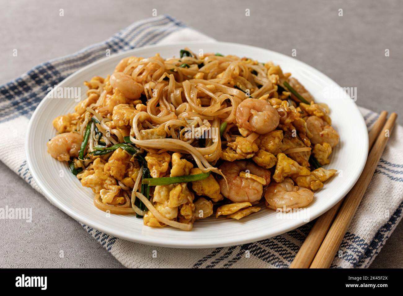 Thai Food Pad thai gebratene Reisnudeln Stockfoto
