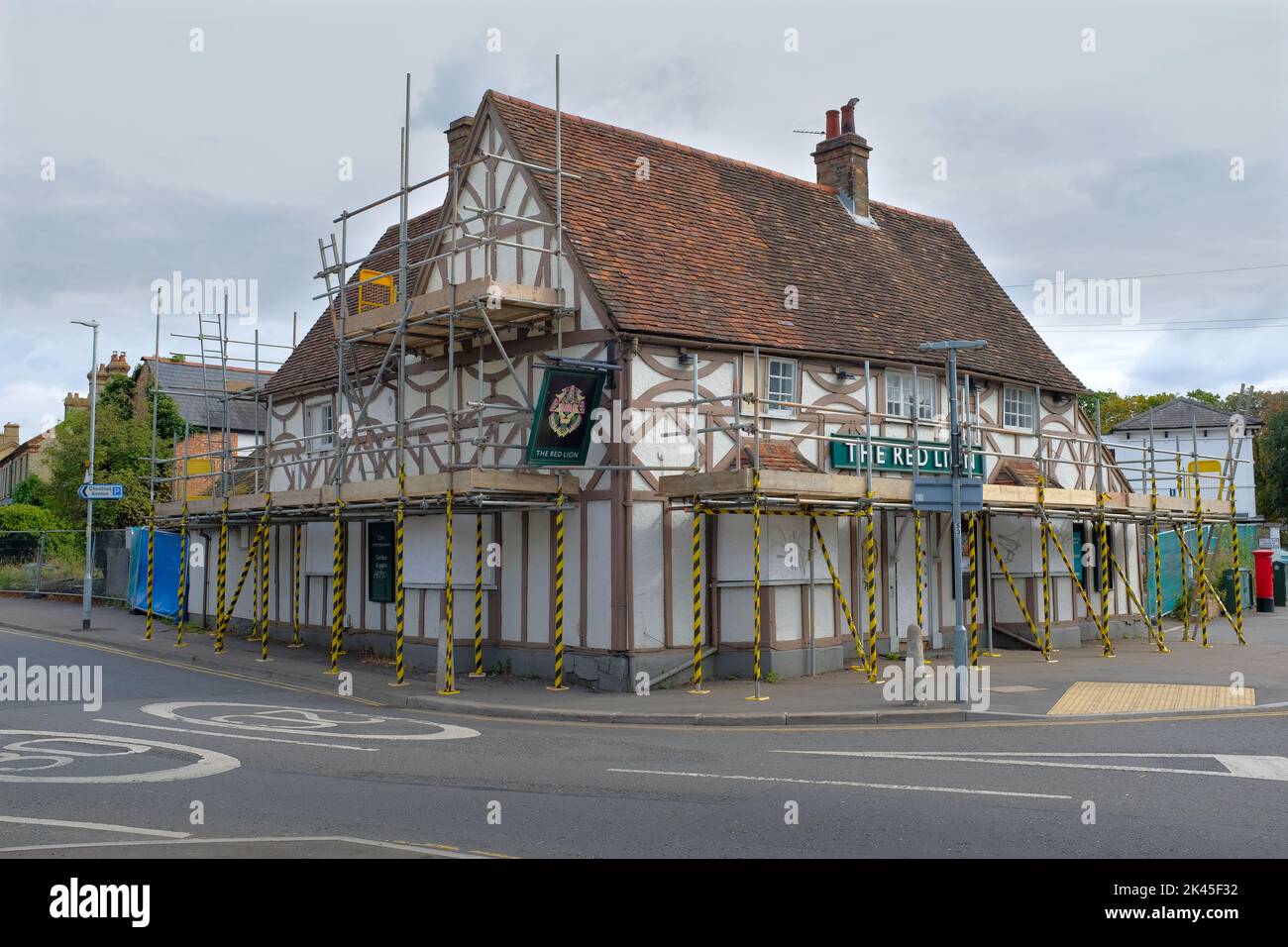 Das Red Lion Pub Biggleswade wird renoviert, England Stockfoto