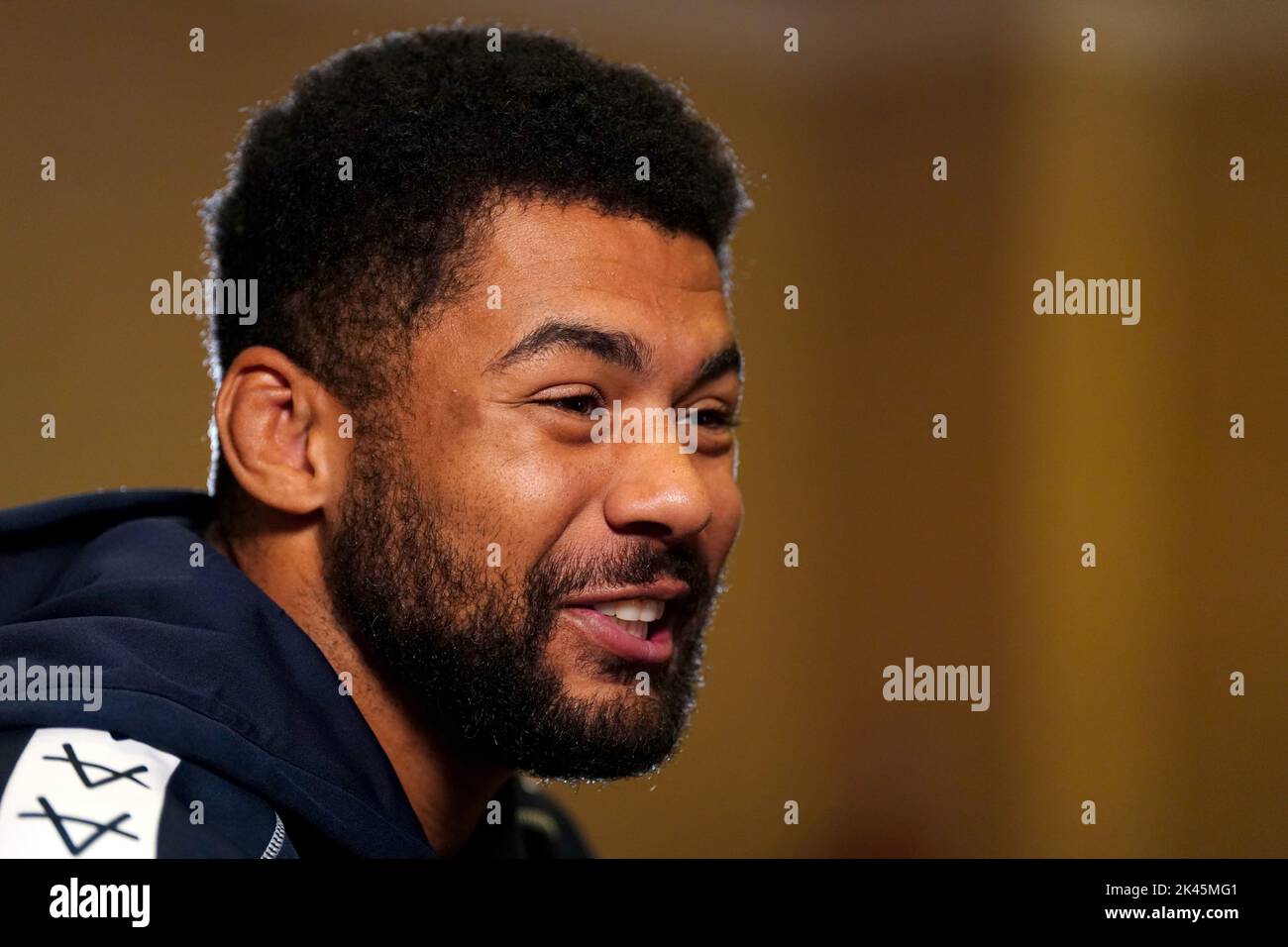 Kallum Watkins aus England während einer Pressekonferenz im Worsley Park Marriott Hotel and Country Club. Bilddatum: Freitag, 30. September 2022. Stockfoto