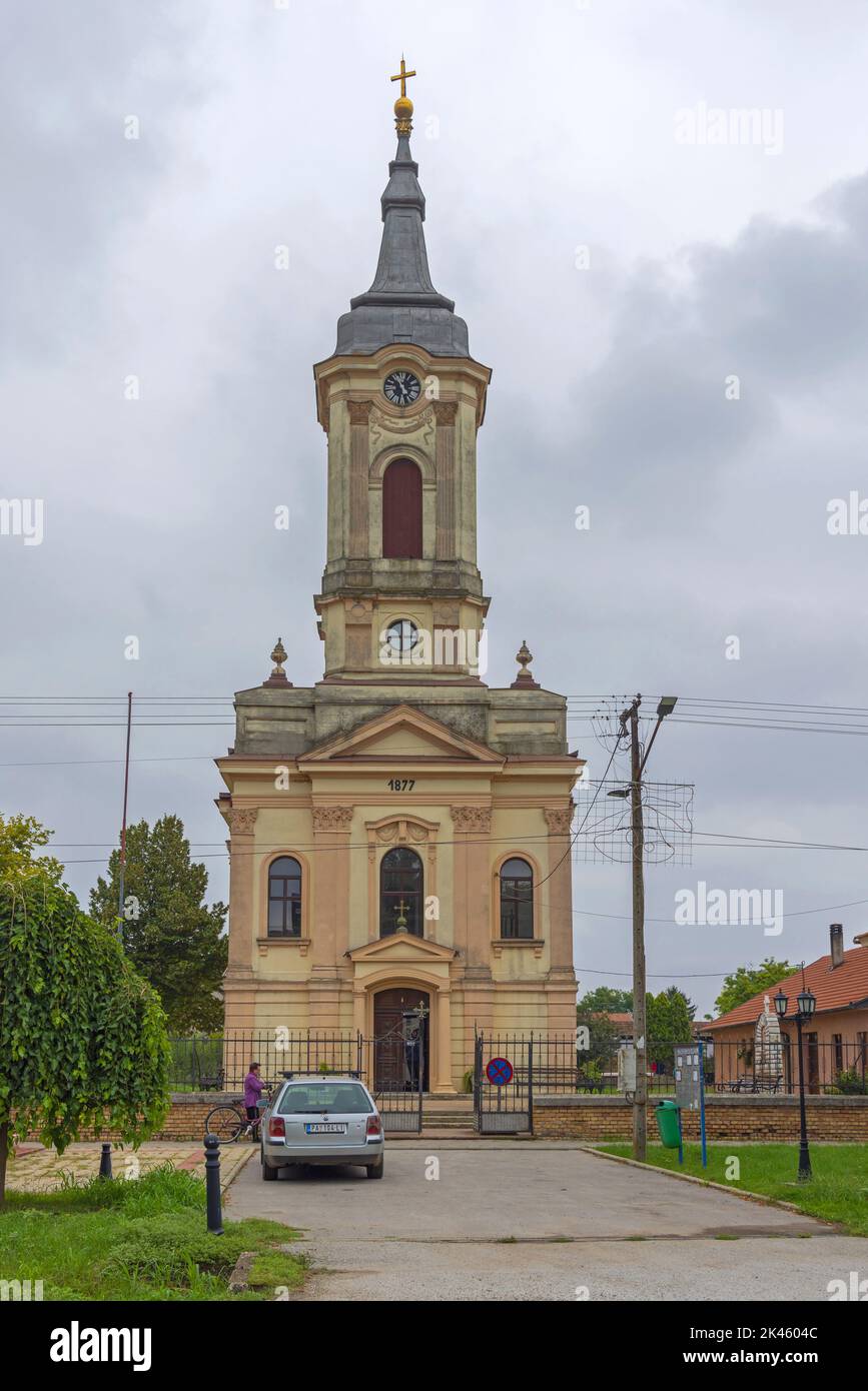 Pancevo, Serbien - 01. September 2022: Serbisch-orthodoxe Kirche der Heiligen Dreifaltigkeit in Banatsko Novo Selo. Stockfoto