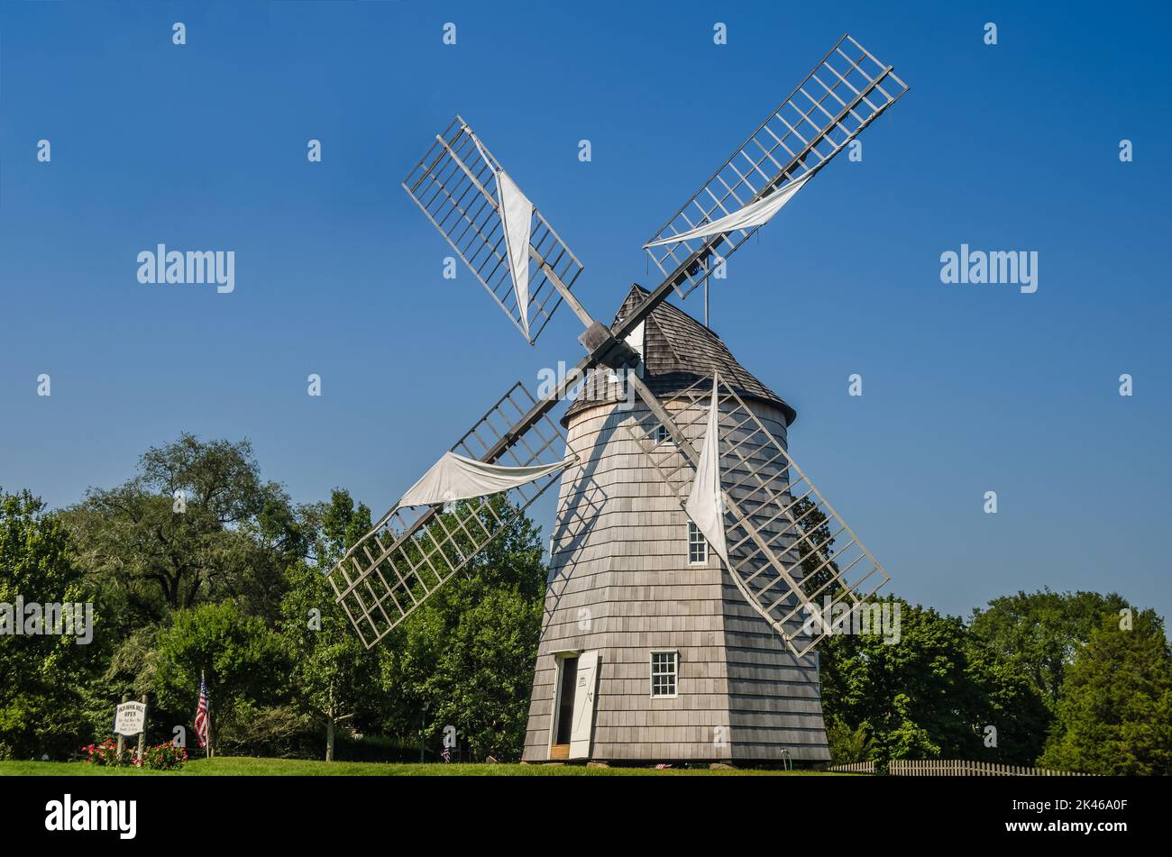 Historische Windmill Old Hook Mill, East Hampton, Long Island, New York State, USA Stockfoto Historische Windmill Old Hook Mill, East Hampton, Long Island, New York State, USA Stockfoto