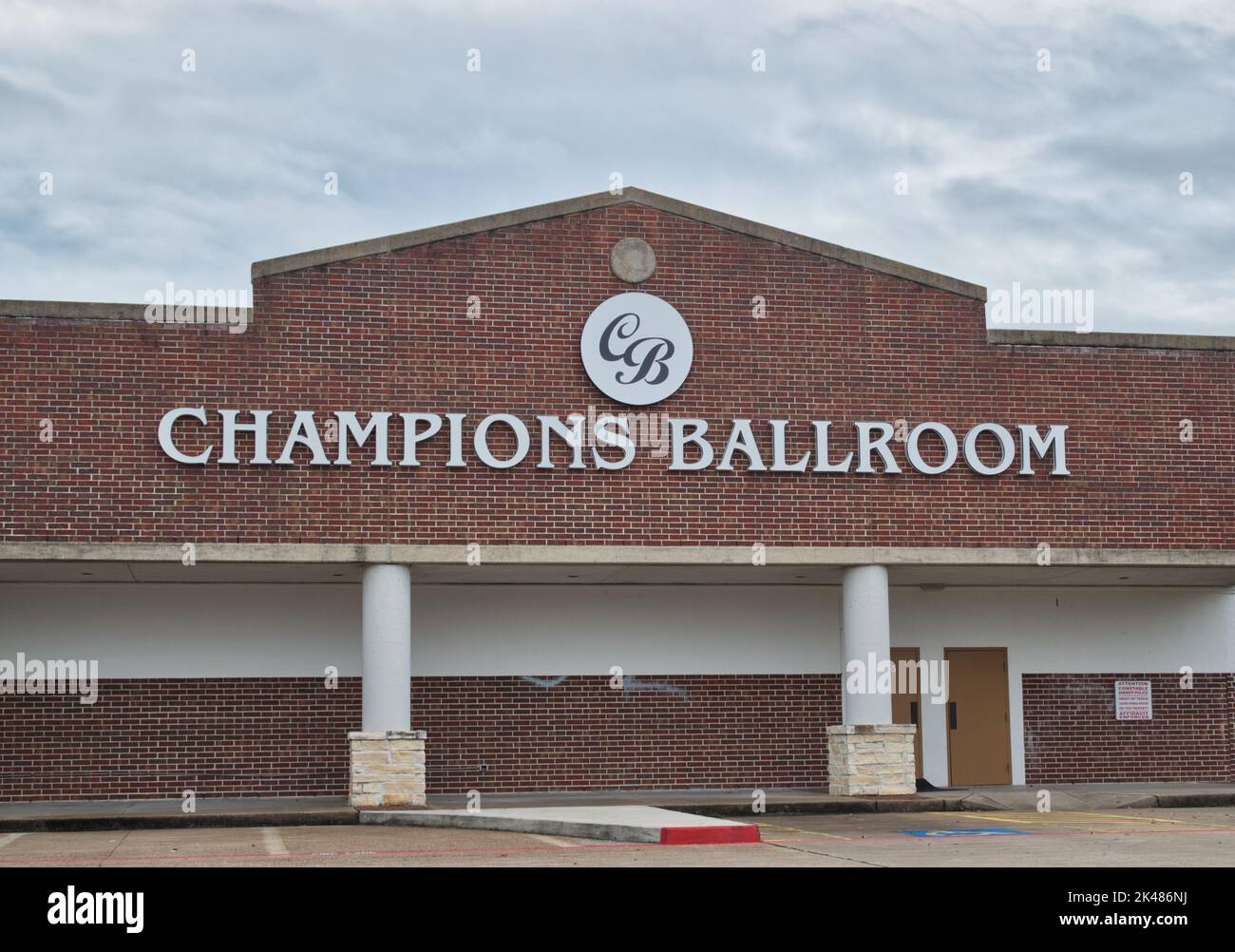 Houston, Texas USA 12-03-2021: Champions Ballroom Gebäude außen in Houston, TX. Lokale Einrichtung für Hochzeiten, Firmen- und professionelle Veranstaltungen. Stockfoto