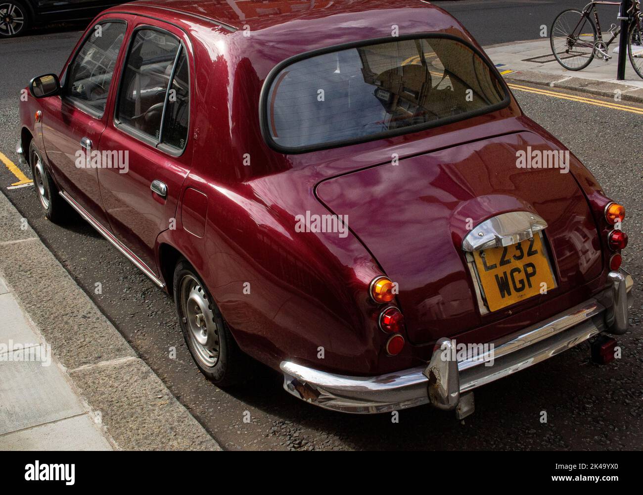 Mitsuoka Viewt, ein Pastiche des Jaguar Mk 3 aus dem Jahr 1963, der in einer Seitenstraße in Chelsea, London, geparkt wurde Stockfoto