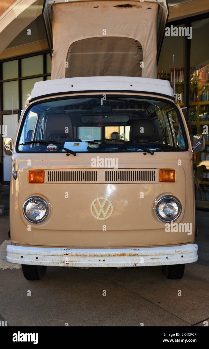 Antiker Volkswagen Wohnmobil. Stockfoto