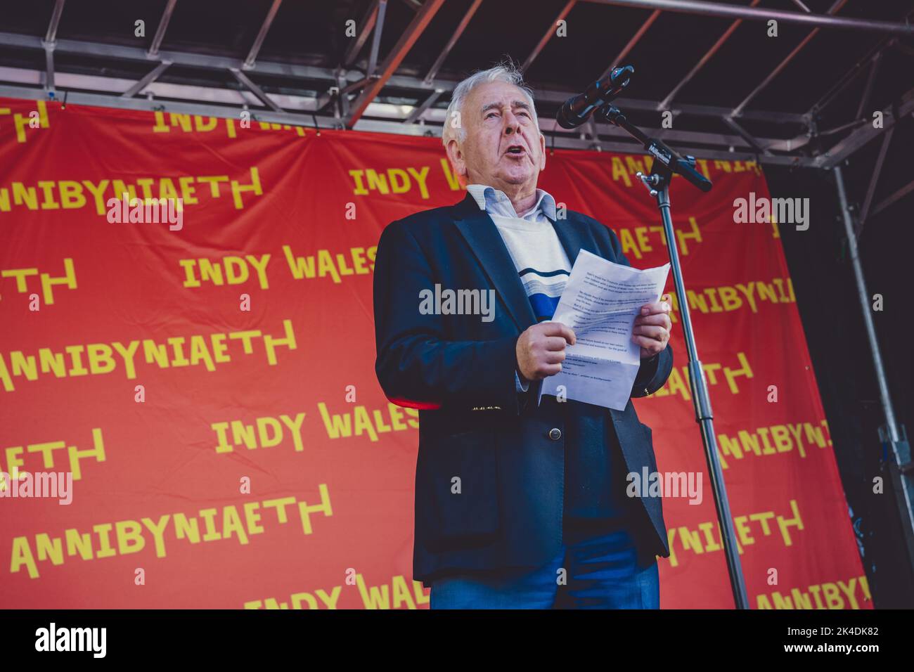 Dafydd Wigley Rede auf dem Welsh Independence March, Cardiff Stockfoto