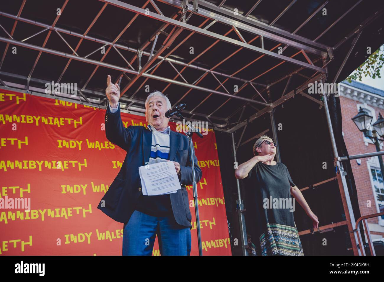 Dafydd Wigley Rede auf dem Welsh Independence March, Cardiff Stockfoto