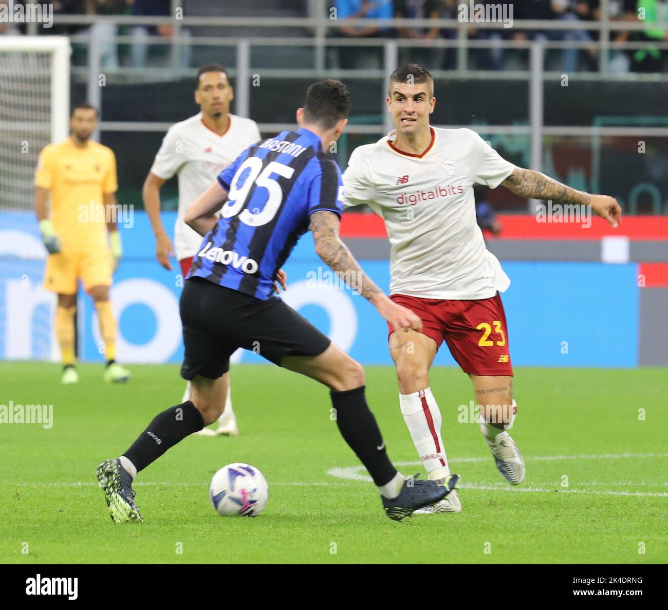 Mailand Oktober 1 2022 G. Meazza Stadium Serie A Tim 2022/23 FC Inter als Roma auf dem Foto :Gianluca Mancini Antonio Saia Kredit: Christian Santi/Alamy Live News Stockfoto
