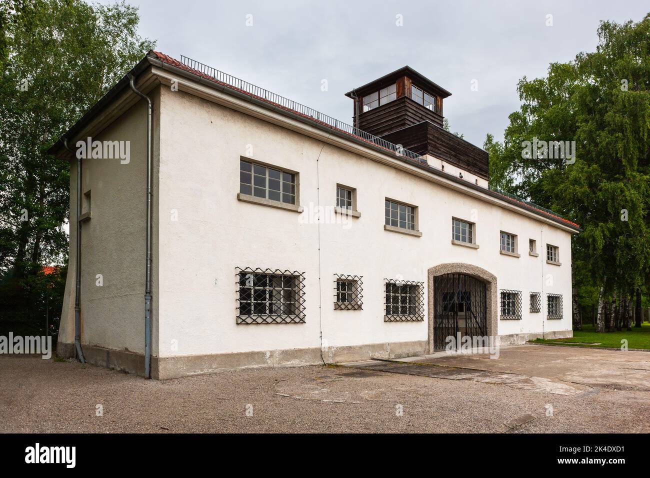 Dachau, Deutschland - 4. Juli 2011 : Gedenkstätte Konzentrationslager Dachau. Nazi-Konzentrationslager von 1933 bis 1945. Jorhaus, innen Eingangstor und Stockfoto