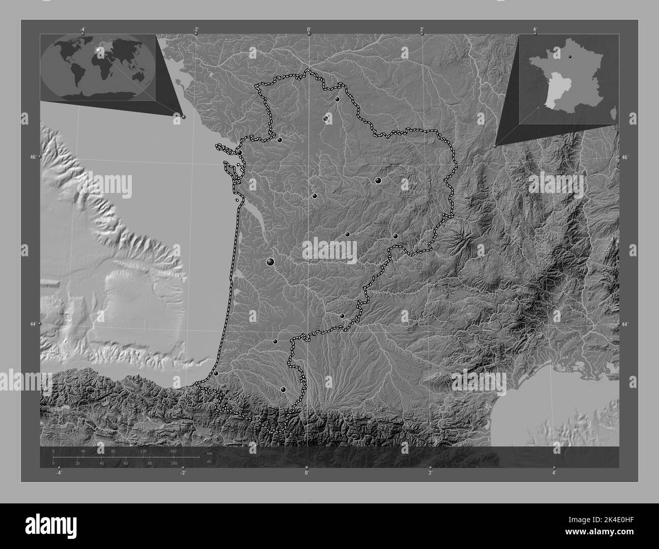 Nouvelle-Aquitaine, Region Frankreich. Bilevel-Höhenkarte mit Seen und Flüssen. Standorte der wichtigsten Städte der Region. Zusätzliche Position der Ecke Stockfoto