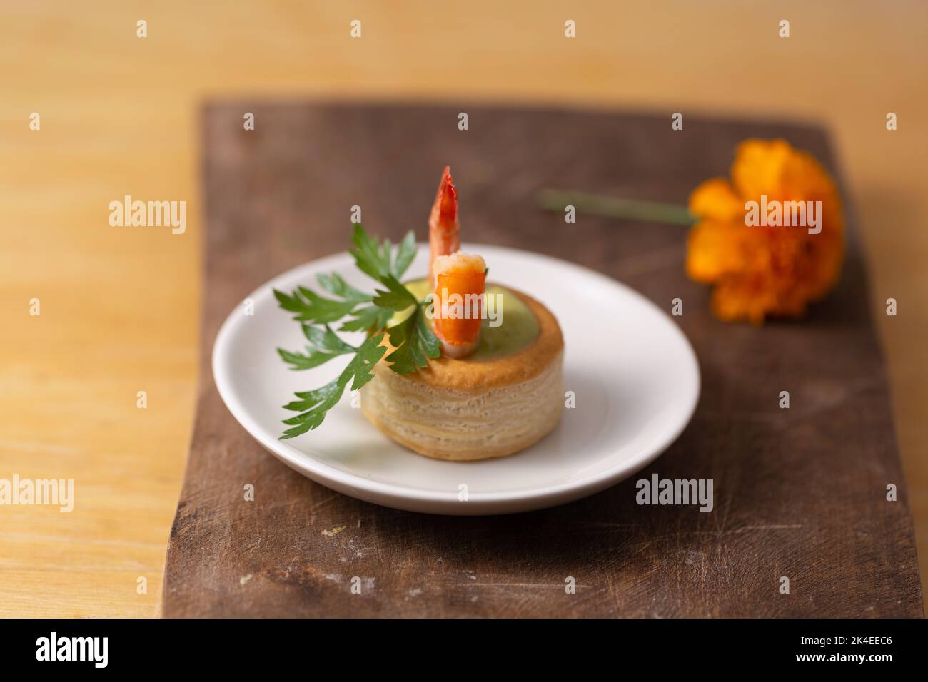 vol au vent mit den Garnelen Stockfoto