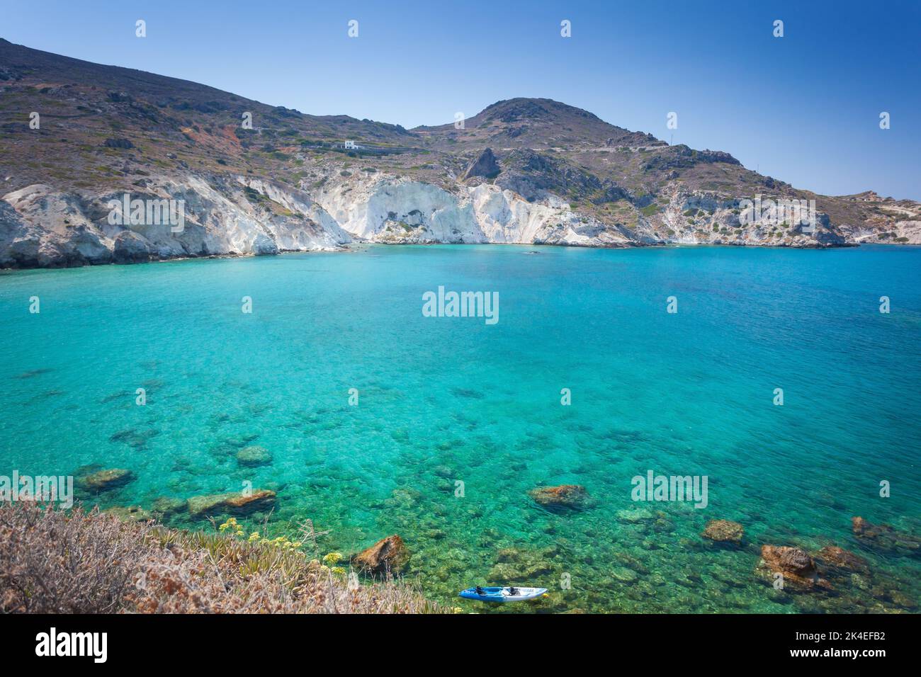 Fantastischer Strand von Tourkothalassa im Norden der Insel Milos in Griechenland Stockfoto