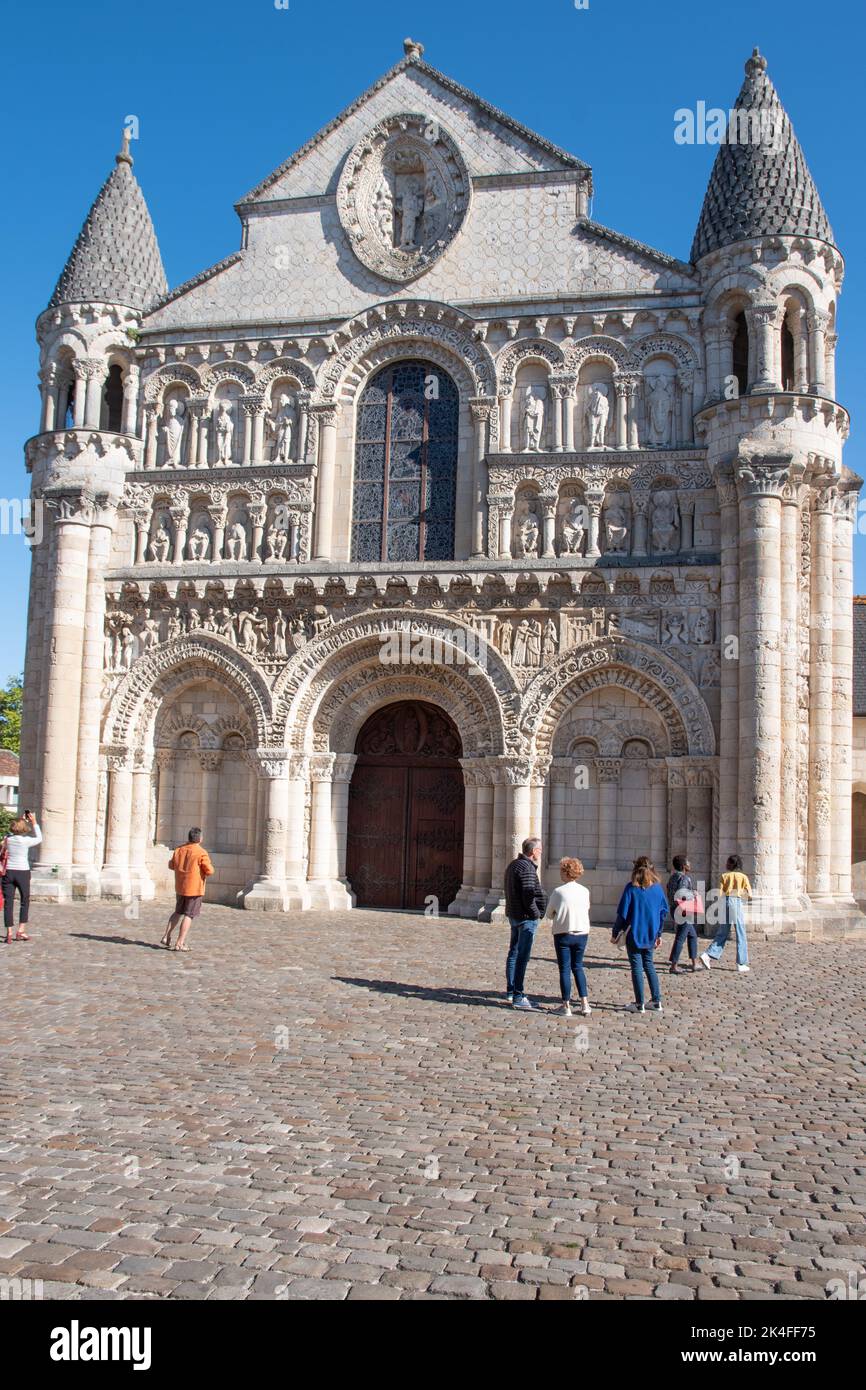 Die Westfront von Notre Dame la Grande, Poitiers Stockfoto