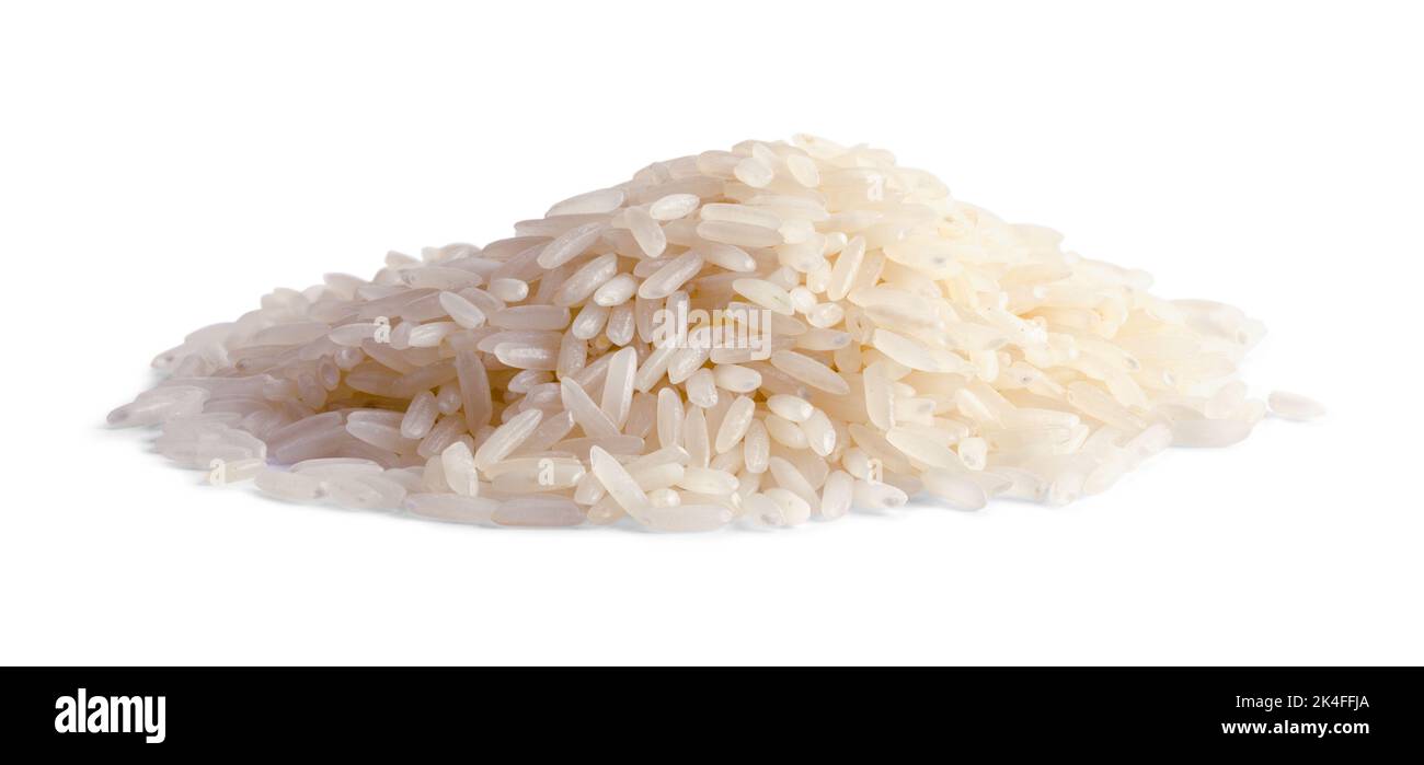 Kleiner Reisstapel auf Weiß ausgeschnitten. Stockfoto
