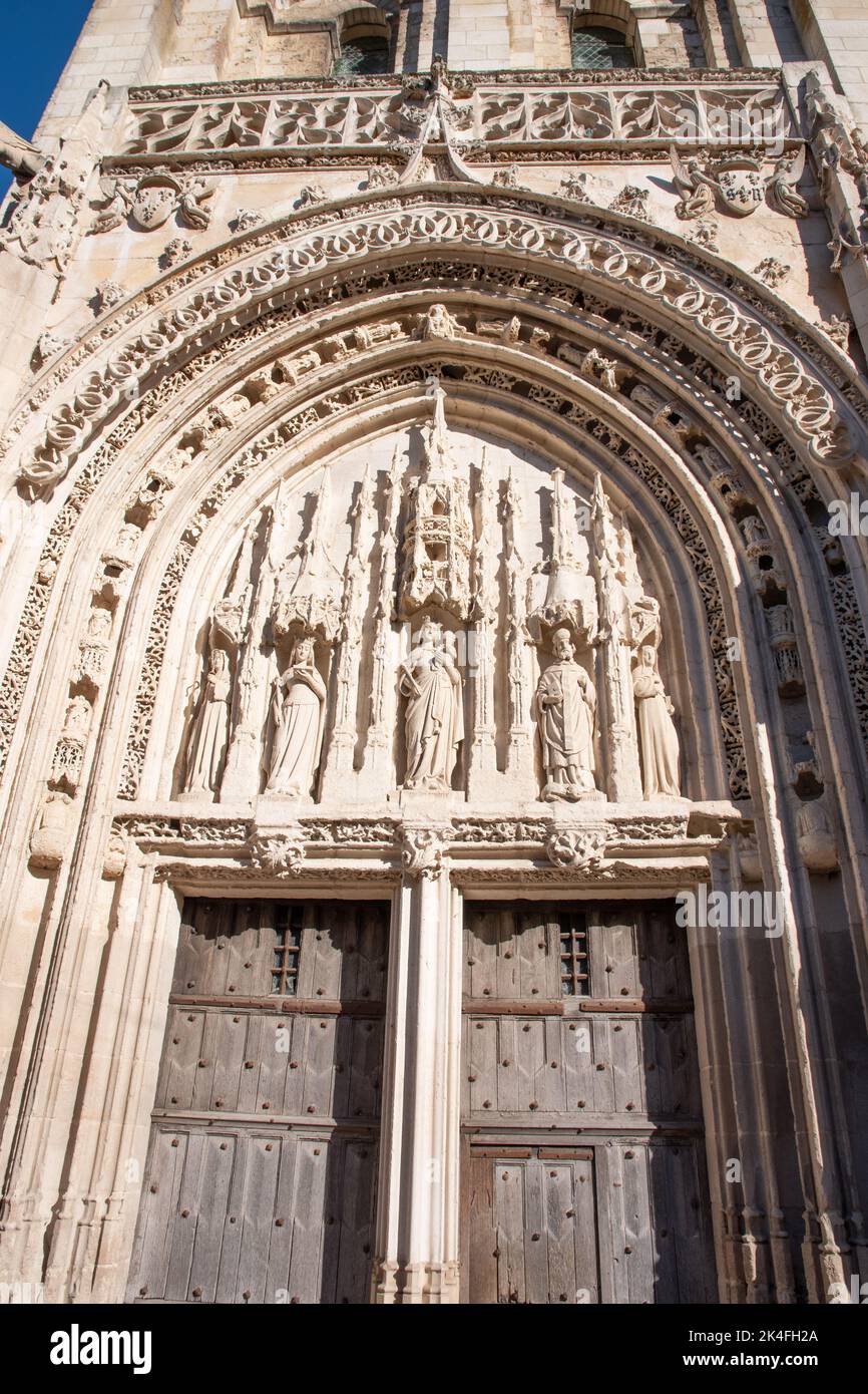 Kirche Sainte-Radegonde, Detail des Westportals, Poitiers Stockfoto