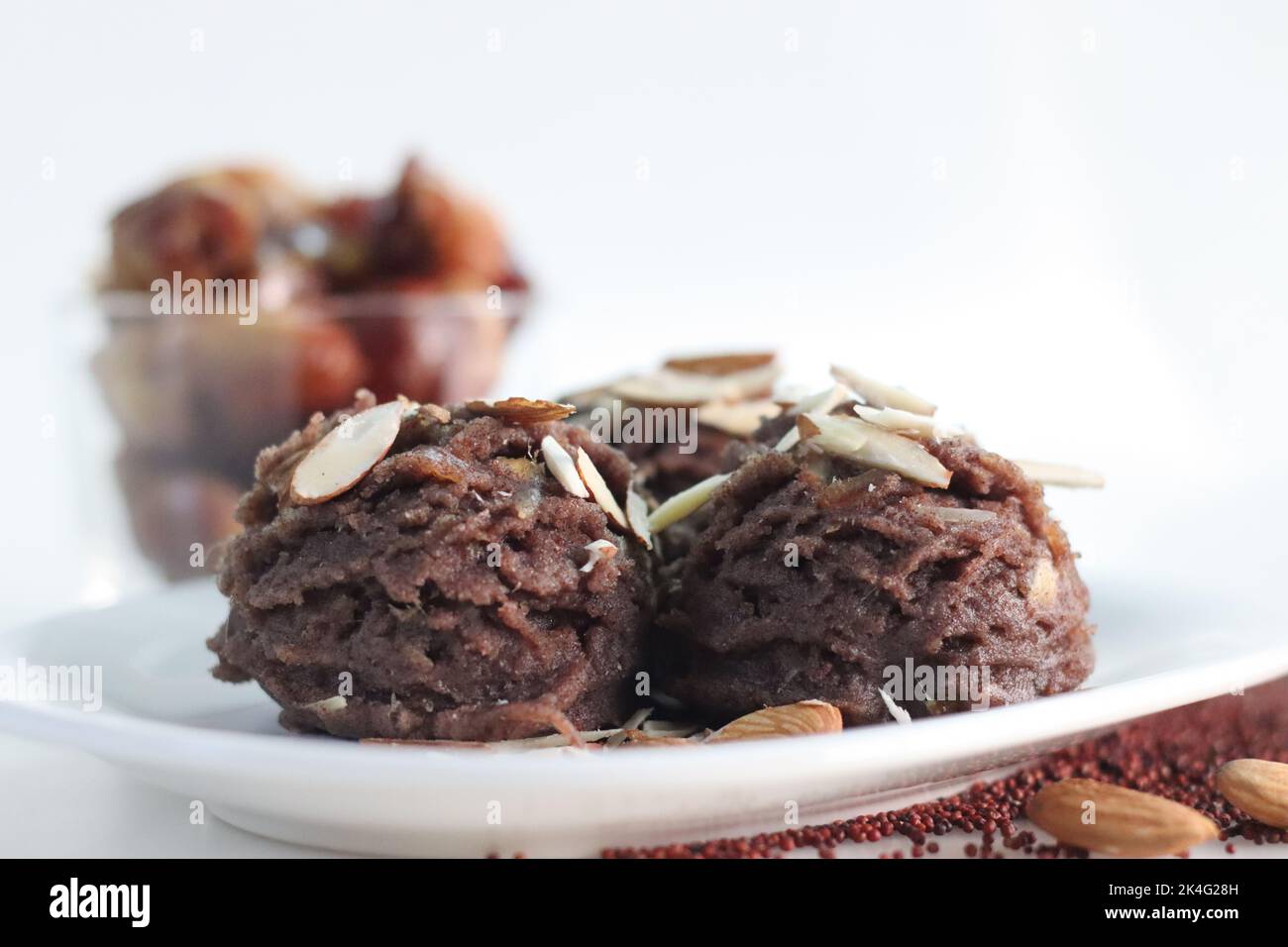 Fingerhirse halwa -Fotos und -Bildmaterial in hoher Auflösung – Alamy