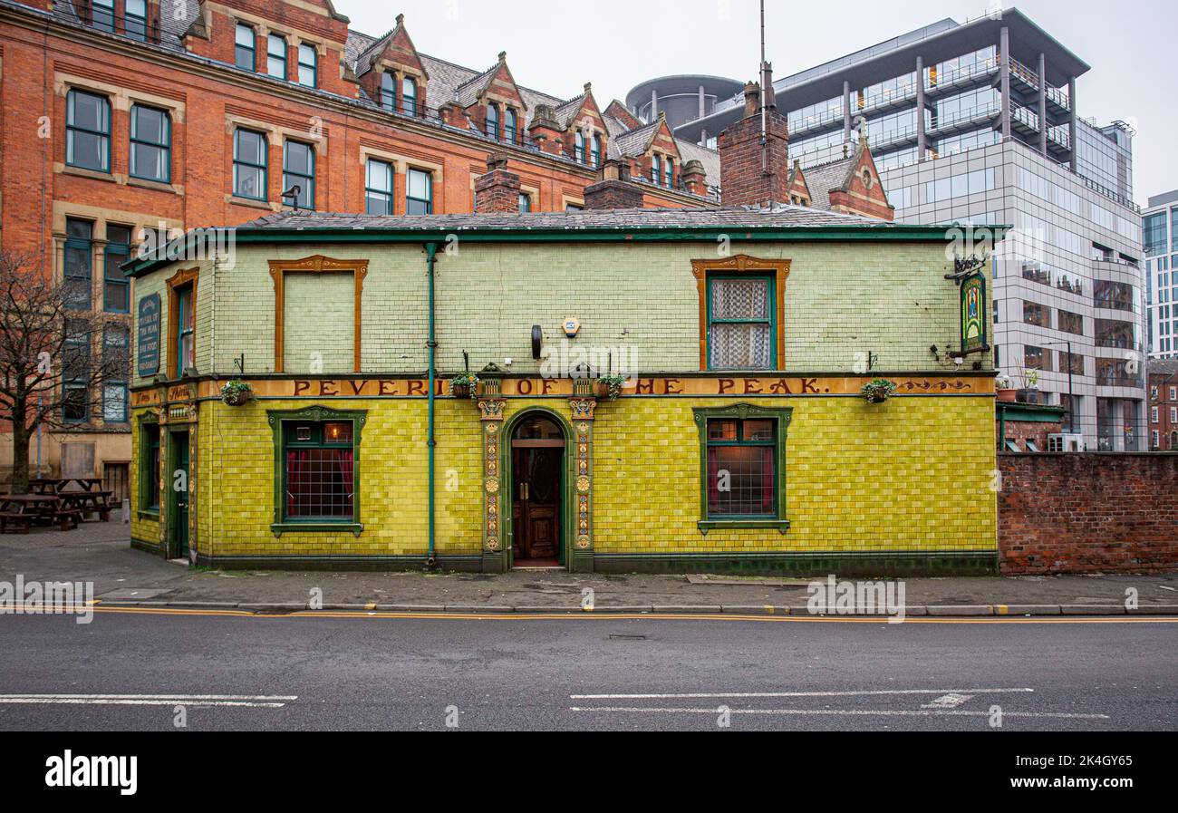 Peveril Of The Peak Pub, 127 Great Bridgewater St, Manchester Stockfoto